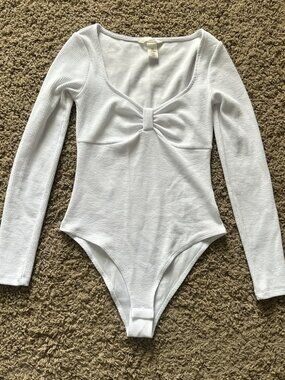 H&M White Long Sleeve Bodysuit Size L